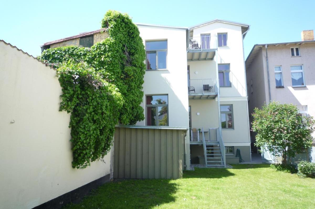 Villa Seevogel/Seeadler Rostock Exterior photo